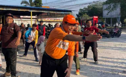 Hendry Munief Gelar Senam Pagi Bersama Ratusan Warga Tuah Madani di Pekanbaru
