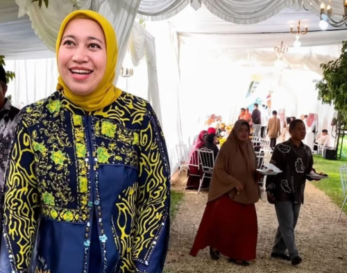 Rumah Tangga Dua Mantan Bupati Inhu Retak, Rezita Meylani Gugat Cerai Yopi Arianto