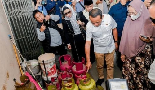 Tinjau Pangkalan di Pekanbaru, Menteri Bahlil Soroti Masalah Harga LPG