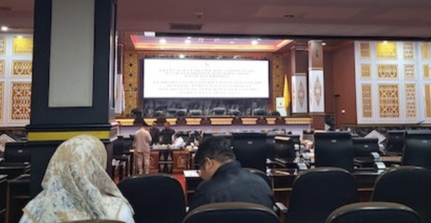 Fraksi PDIP Walkout dari Rapat Banggar DPRD Pekanbaru, Protes LHP BPK Tak Dibagikan