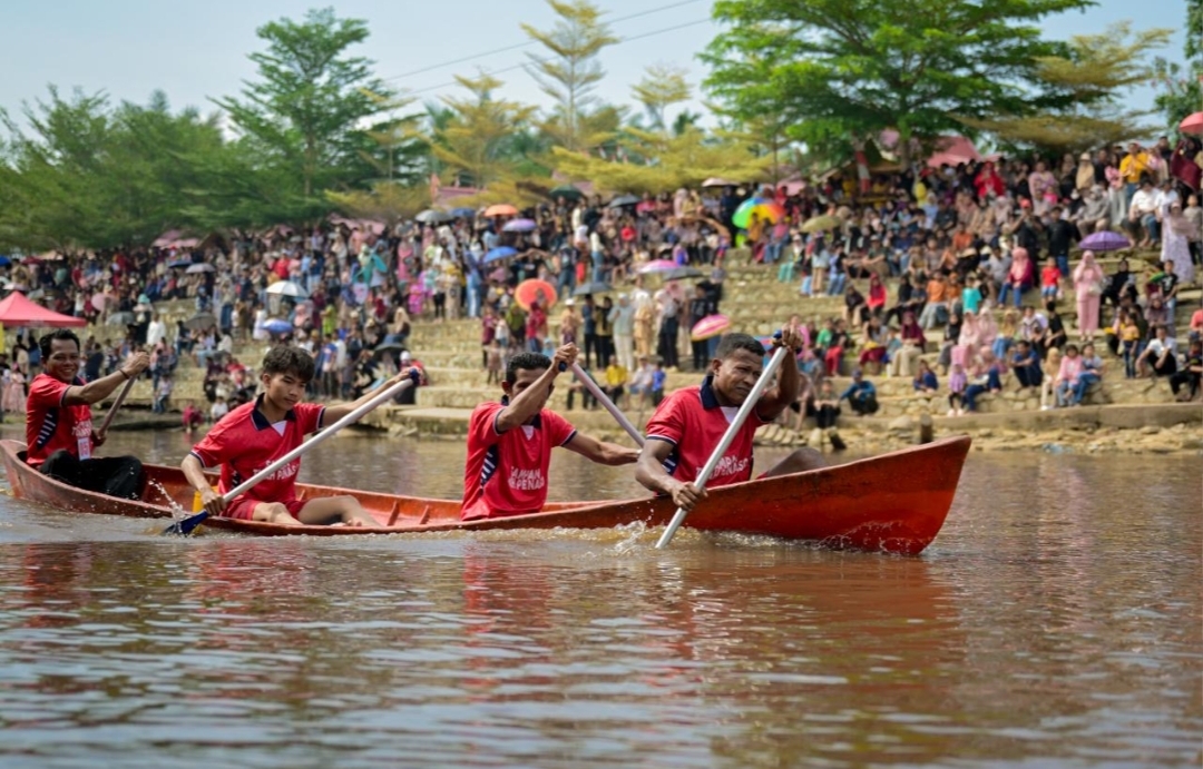 Festival Pacu Sampan di Balai Pungut, PHR Dorong Pelestarian Budaya dan Ekonomi Masyarakat