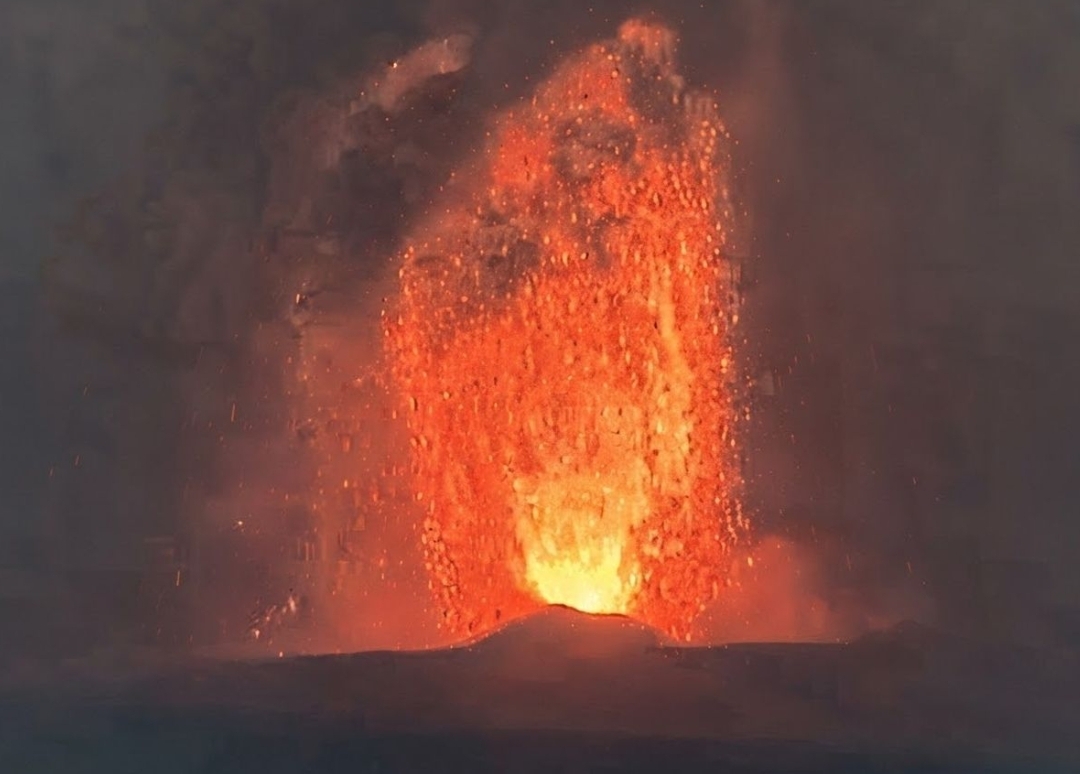 BPBD Imbau Warga Bandar Lampung Waspadai Sebaran Debu Vulkanik Gunung Anak Krakatau