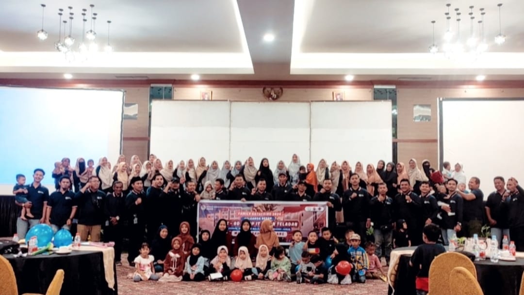 Bernuansa Semi Formal, Family Gathering Yayasan YBSSB di Hotel Pangeran Berlangsung Meriah