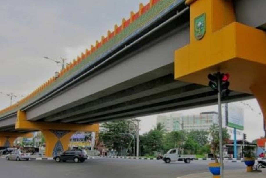 KPK Cegah 5 Tersangka Korupsi Proyek Flyover Simpang SKA Masa Gubernur Andi Rachman