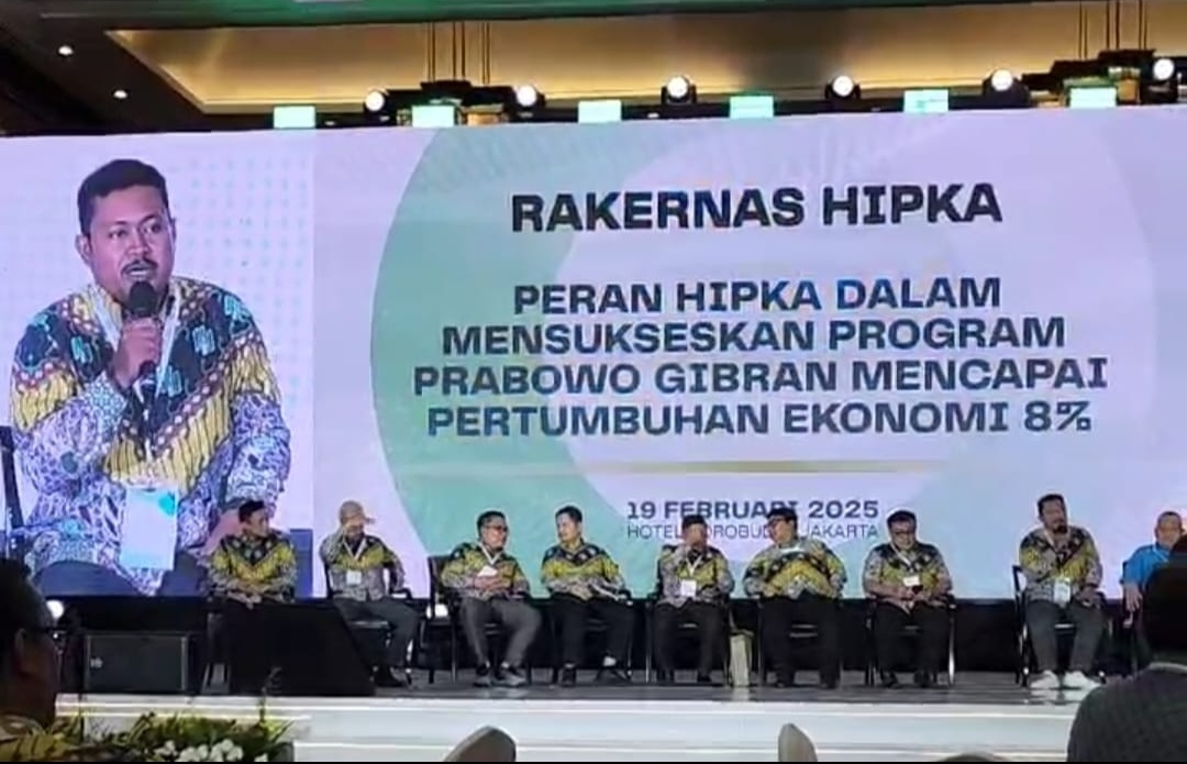 Berbagi Inspirasi di Panggung Rakernas, Ketum HIPKA Riau Bangun Bisnis Kuliner Keroncongantar dari Nol