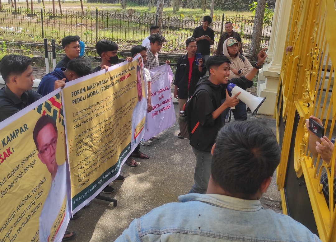 Formasi-KPM Demo DPRD Kampar, Desak Oknum Dewan P Dipecat: BK DPRD Komitmen Serius Selesaikan Persoalan P
