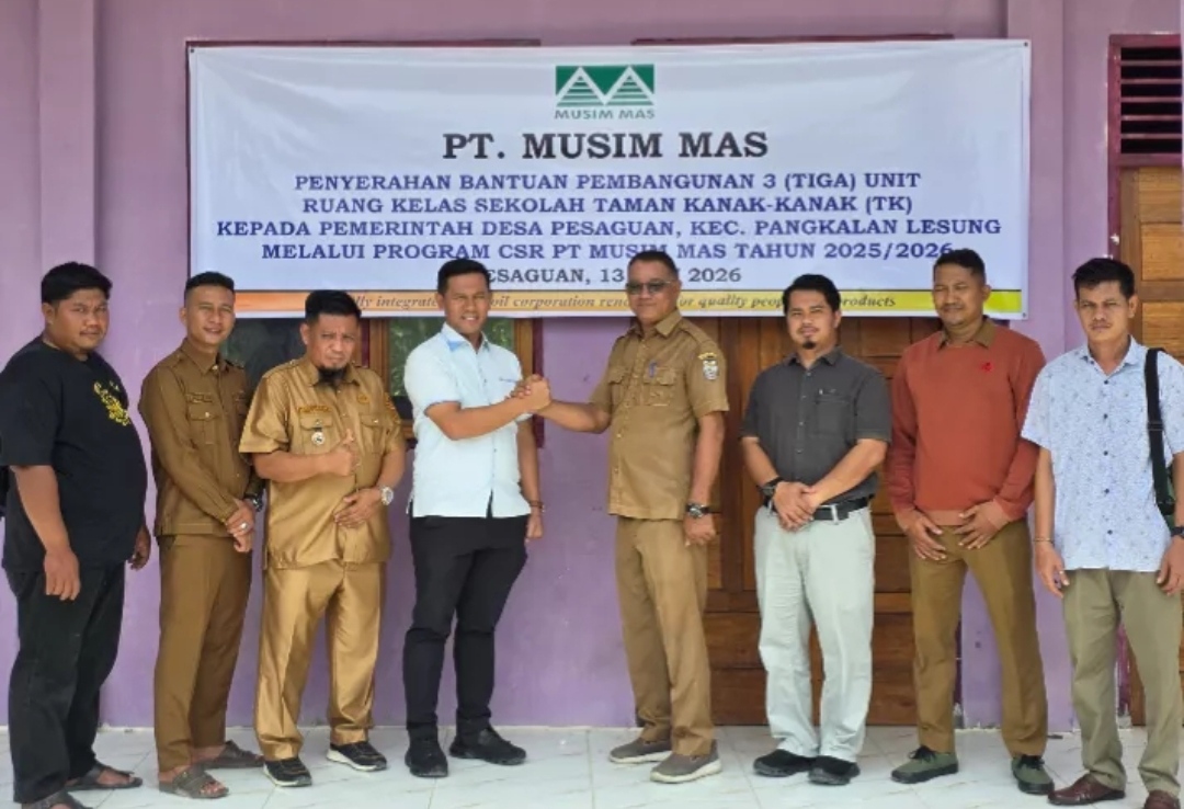 PT Musim Mas Serahkan Bantuan Pembangunan Tiga RKB TK di Pelalawan, Malinton: Pendidikan Salah Satu Sektor Penting Sasaran CSR Perusahaan
